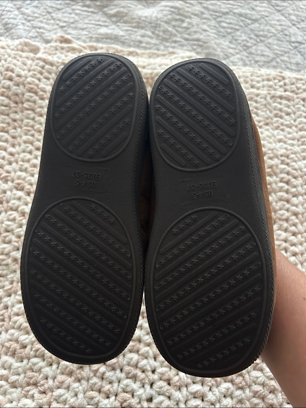 Dearfoams Brown Suede Moccasin Slipper with Sherpa Lining size boys 4-5 - Picture 2 of 4